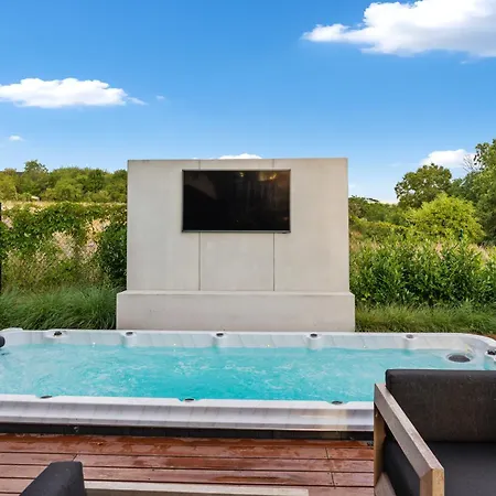 Villa Chandelier Sky Mansion Tuchomerice