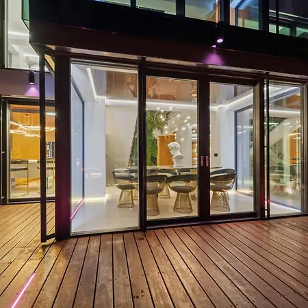 Villa Chandelier Sky Mansion