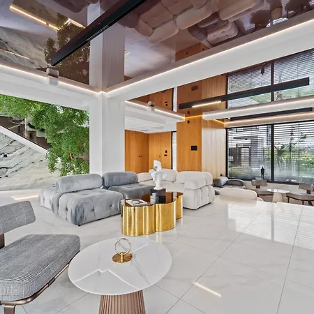 Chandelier Sky Mansion * Tuchomerice