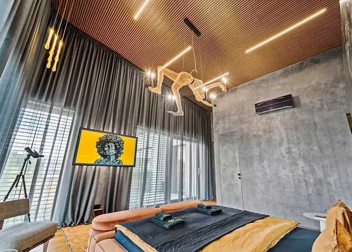 Chandelier Sky Mansion فيلة