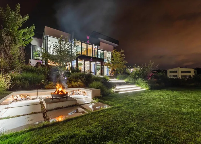 Chandelier Sky Mansion فيلة Tuchomerice