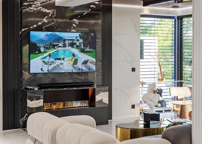 Chandelier Sky Mansion * Tuchomerice