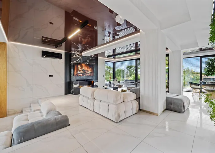 Chandelier Sky Mansion * Tuchomerice