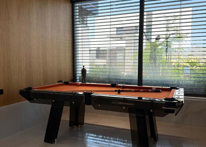 فيلة Chandelier Sky Mansion *